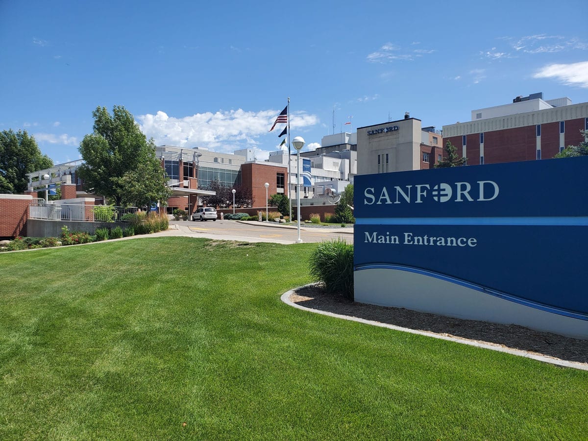 An exterior image of Sanford Healthcare on Broadway in Fargo, ND